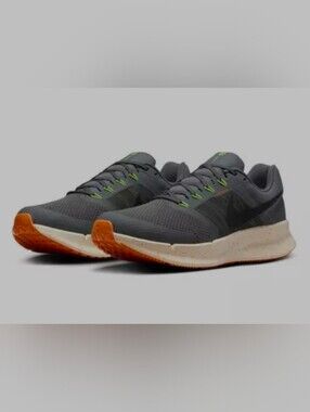 NEW - Men's Nike Run Swift 3 Running Sneakers (Size 11)